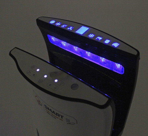 Modré LED osvětlení vysoušeče rukou Jet Dryer SMART